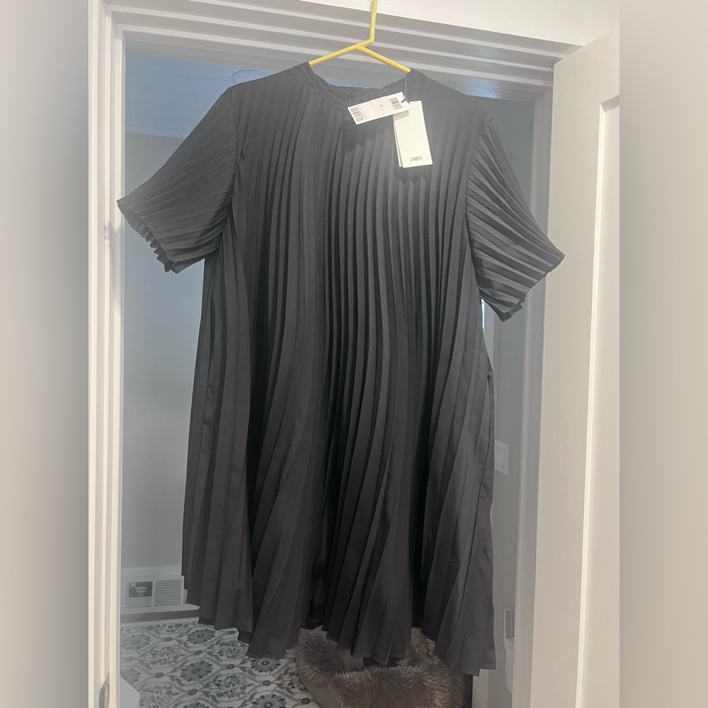 Dress / JNBY Vintage black Pleated Round Neck Short Sleeve Dress